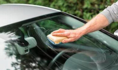 Features of Windshield Cleaner Spray